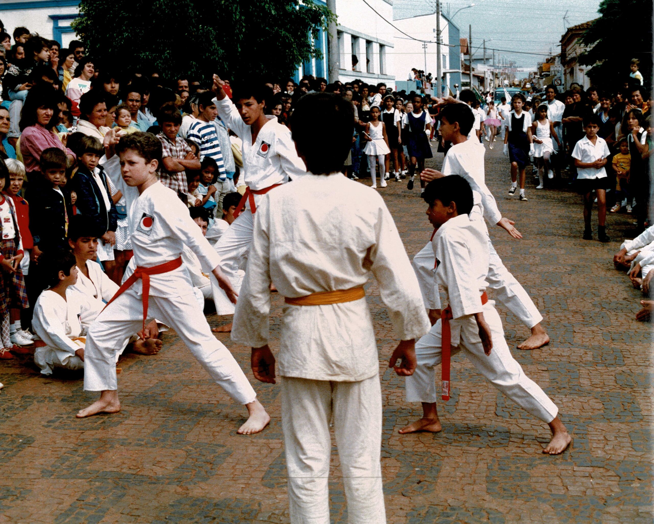 Desfile Cívico 07/09/1988 (Fonte: Biblioteca Municipal)